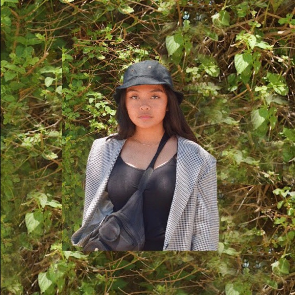 Meet your Posher, 1ssa